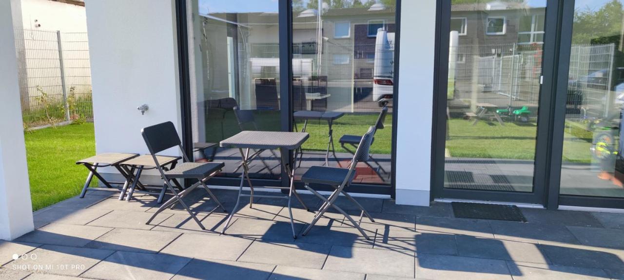 Neue Doppelhaushaelfte Mit Terrasse, Balkon Und Garten Apartment Remscheid Luaran gambar